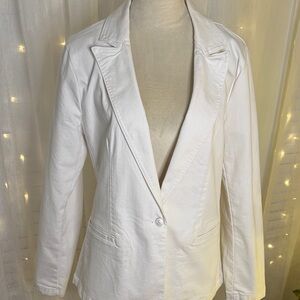 Gloria Vanderbilt Classic White Blazer